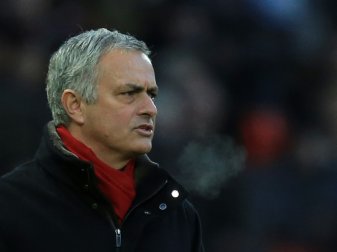 Mourinho sieht Nachteile für Manchester United Mourinho sieht Nachteile für Manchester United