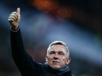 Olaf Janßen wird neuer Trainer von Viktoria Köln Olaf Janßen wird neuer Trainer von Viktoria Köln