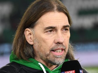 Wolfsburgs Trainer Martin Schmidt ist offen für Neuzugänge. Foto: Peter Steffen Wolfsburgs Trainer Martin Schmidt ist offen für Neuzugänge. Foto: Peter Steffen
