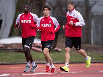 Sehrou Guirassy, Yuya Osako und Simon Terodde beim Trainingsauftakt des 1. FC Köln. Foto: Marius Becker Sehrou Guirassy, Yuya Osako und Simon Terodde beim Trainingsauftakt des 1. FC Köln. Foto: Marius Becker