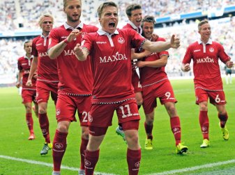 Kann wieder für den FCK jubeln: Ruben Jenssen (M.)