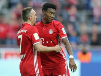 Verstehen sich: Ribery (l.) und Alaba (r.) Verstehen sich: Ribery (l.) und Alaba (r.)