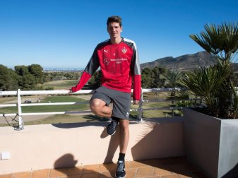Stuttgarts Neuzugang Mario Gomez erzielte den Führungstreffer im Testspiel gegen Enschede. Foto: Pascu Mendez Stuttgarts Neuzugang Mario Gomez erzielte den Führungstreffer im Testspiel gegen Enschede. Foto: Pascu Mendez