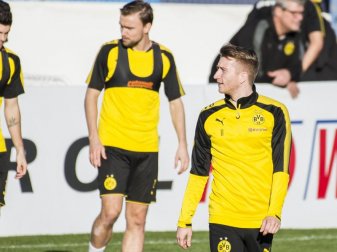 Zurück auf dem Platz: Marco Reus (r) im BVB-Trainingslager in Marbella. Foto: David Inderlied Zurück auf dem Platz: Marco Reus (r) im BVB-Trainingslager in Marbella. Foto: David Inderlied