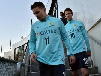 Angreifer Jamie Maclaren wird an Hibernian ausgeliehen