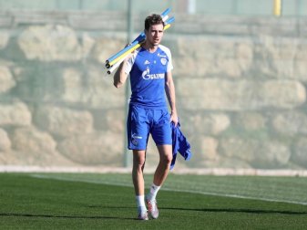 Die Schalker müssen in Leipzig wohl auf Leon Goretzka verzichten. Foto: Tim Rehbein Die Schalker müssen in Leipzig wohl auf Leon Goretzka verzichten. Foto: Tim Rehbein