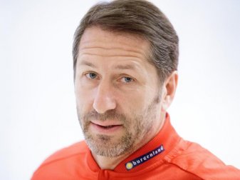 Freut sich auf das Test-Ländspiel gegen das DFB-Team im Juni: Österreichs neuer Teamchef Franco Foda. Foto: Georg Hochmuth Freut sich auf das Test-Ländspiel gegen das DFB-Team im Juni: Österreichs neuer Teamchef Franco Foda. Foto: Georg Hochmuth