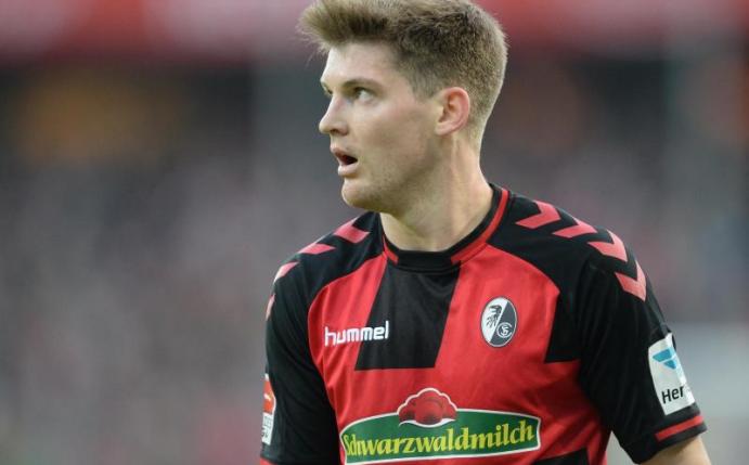 Verletzte sich Trainingslager des SC Freiburg; Rechtsverteidiger Lukas Kübler. Foto: Patrick Seeger