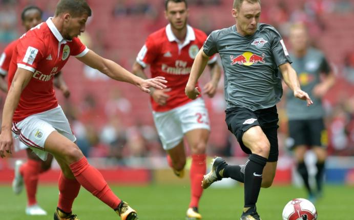 Palacios (r.) ersetzt Teuchert beim 1. FC Nürnberg