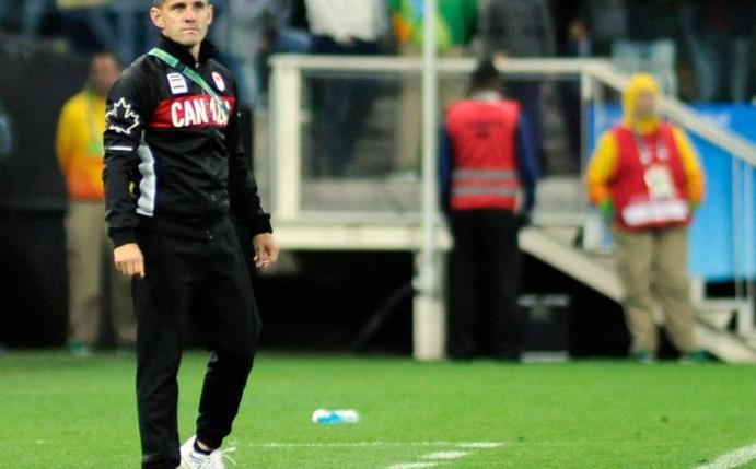Wechselt von den kanadischen Fußball-Frauen zu den Männern: Trainer John Herdman. Foto: Alan Morici