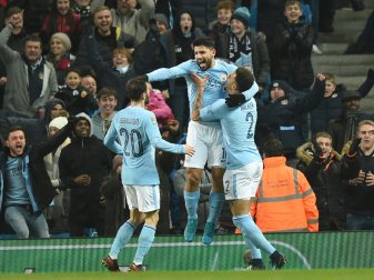 Später Siegtreffer: Aguero (M.) jubelt mit ManCity Später Siegtreffer: Aguero (M.) jubelt mit ManCity
