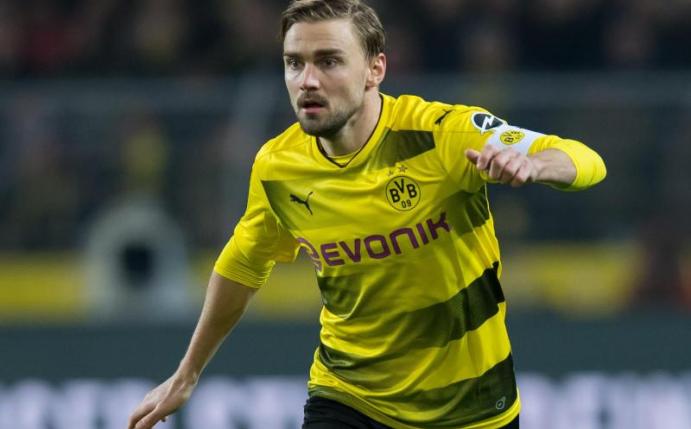 Marcel Schmelzer sorgt sich um die Stimmung beim BVB. Foto: Guido Kirchner