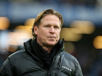 Markus Gisdol lässt die Torwartfrage bis Freitag offen Markus Gisdol lässt die Torwartfrage bis Freitag offen