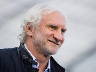 Leverkusens Sportdirektor Rudi Völler. Foto: Rolf Vennenbernd Leverkusens Sportdirektor Rudi Völler. Foto: Rolf Vennenbernd
