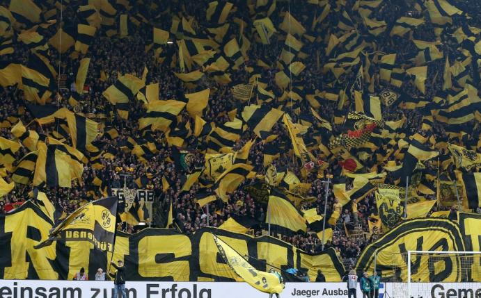 Bundesliga: BVB-Fans setzen Zeichen gegen Montagsspiele