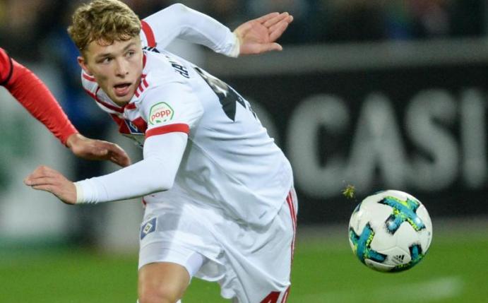 HSV-Angreifer Jann-Fiete Arp fällt erkältet aus. Foto: Patrick Seeger