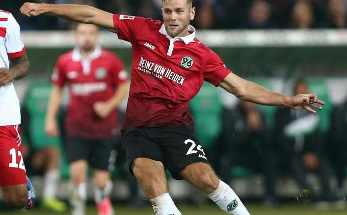 Niclas Füllkrug mit einem Hattrick für Hannover 96