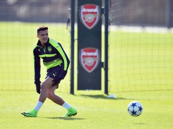 Darf wegen des Transferpokers nur trainieren: Sanchez