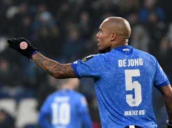 Nigel de Jong spielt jetzt für Mainz 05 in der Bundesliga. Foto: Peter Steffen Nigel de Jong spielt jetzt für Mainz 05 in der Bundesliga. Foto: Peter Steffen