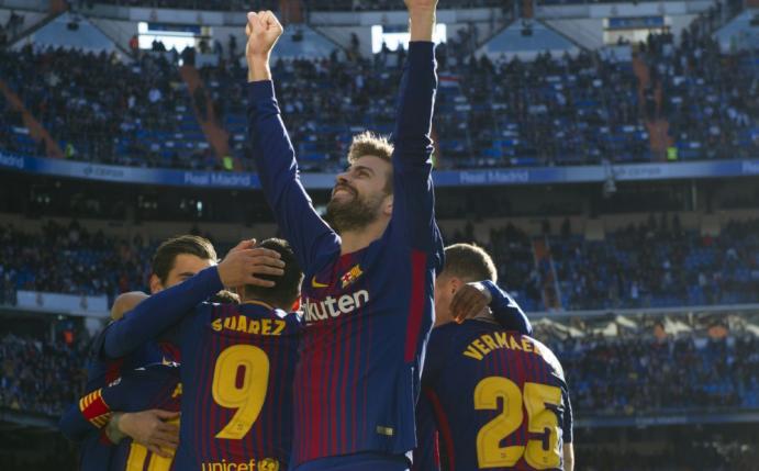 Bleibt Barca erhalten: Verteidiger Gerard Pique (M.)