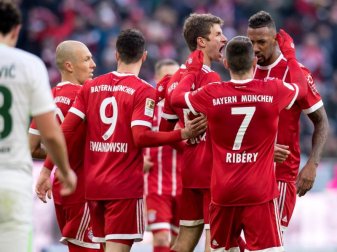 Der FC Bayern gewinnt gegen den SV Werder Bremen mit 4:2. Foto: Sven Hoppe Der FC Bayern gewinnt gegen den SV Werder Bremen mit 4:2. Foto: Sven Hoppe