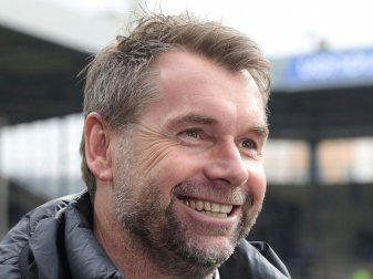 Bernd Hollerbach ist neuer Trainer des Hamburger SV Bernd Hollerbach ist neuer Trainer des Hamburger SV