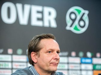 Ist kein Freund der neu geschaffenen Nations League: Hannover-Sportdirektor Horst Heldt. Foto: Hauke-Christian Dittrich Ist kein Freund der neu geschaffenen Nations League: Hannover-Sportdirektor Horst Heldt. Foto: Hauke-Christian Dittrich