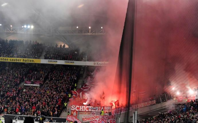 Wegen Pyrotechnik: Bayern München muss Strafe zahlen