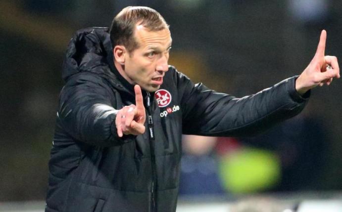 FCK-Trainer Jeff Strasser erlitt in der Halbzeitpause in Darmstadt offenbar eine Herzattacke. Foto: Thomas Frey