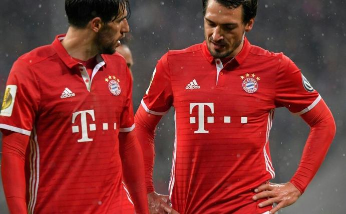 Fehlen gegen die TSG: Martinez (l.) und Hummels