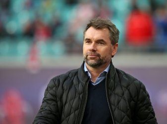 Bernd Hollerbach holt bei seinem Einstand einen Punkt Bernd Hollerbach holt bei seinem Einstand einen Punkt