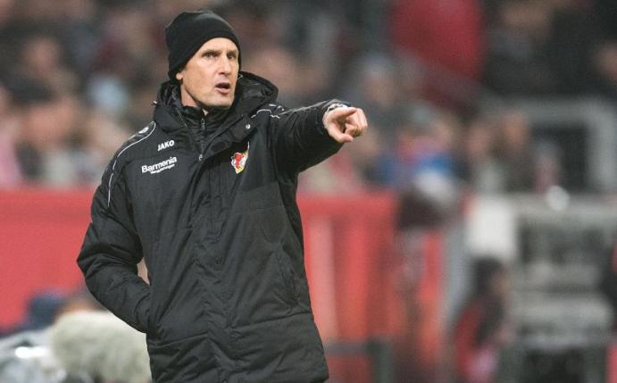 Heiko Herrlich blickt Richtung Champions League. Foto: Marius Becker