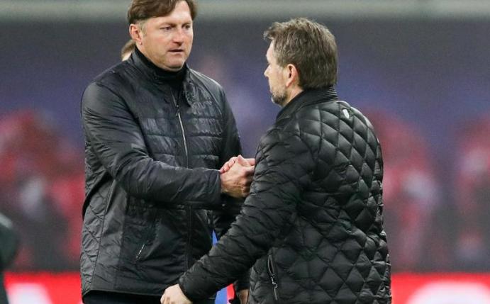 Ralph Hasenhüttl musste sich mit einem 1:1 gegen den HSV begnügen. Foto: Jan Woitas