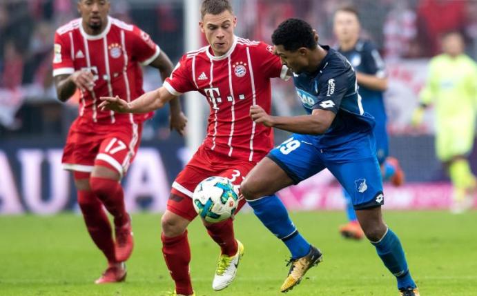 Ab dem Sommer Teamkollegen: Jérôme Boateng (l), Joshua Kimmich (M.) und der Noch-Hoffenheimer Serge Gnabry. Foto: Sven Hoppe