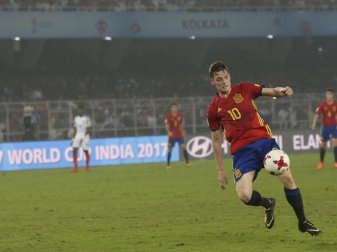 Sergio Gomez im Trikot der spanischen U17-Auswahl. Foto: Anupam Nath Sergio Gomez im Trikot der spanischen U17-Auswahl. Foto: Anupam Nath