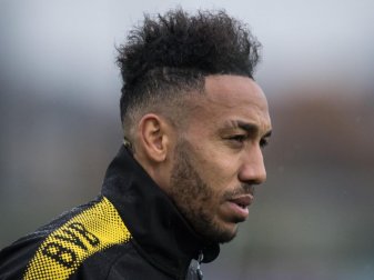 Steht vor dem Absprung nach England: Pierre-Emerick Aubameyang. Foto: Bernd Thissen Steht vor dem Absprung nach England: Pierre-Emerick Aubameyang. Foto: Bernd Thissen