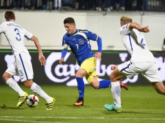 Milot Rashica (M) im Trikot der Nationalmannschaft des Kosovo. Foto: Markku Ojala Milot Rashica (M) im Trikot der Nationalmannschaft des Kosovo. Foto: Markku Ojala