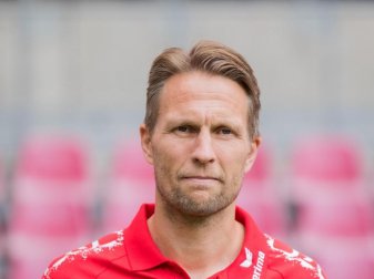 Torwarttrainer Alexander Bade ergänzt das Team von Peter Stöger beim BVB. Foto: Rolf Vennenbernd Torwarttrainer Alexander Bade ergänzt das Team von Peter Stöger beim BVB. Foto: Rolf Vennenbernd