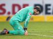 Enttäuscht: Gladbach-Keeper Tobias Sippel nach dem späten Siegtreffer von RB Leipzig. Foto: Marius Becker
