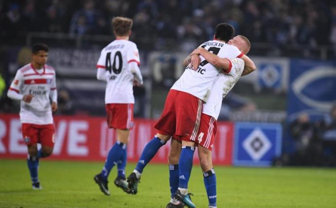 Aus dem Spiel gegen Hannover 96 konnte der Hamburger SV nur einen Punkt gegen den Abstieg holen. Foto: Daniel Reinhardt