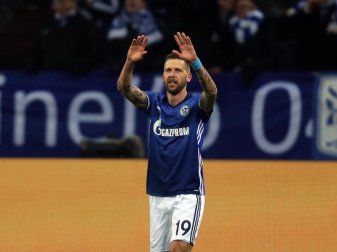 Schalkes Guido Burgstaller bejubelt sein Tor zum 1:0 gegen Wolfsburg. Foto: Ina Fassbender Schalkes Guido Burgstaller bejubelt sein Tor zum 1:0 gegen Wolfsburg. Foto: Ina Fassbender