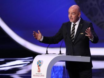 Fifa-Präsident Gianni Infantino wünscht sich bei der WM den Videobeweis. Foto: Christian Charisius Fifa-Präsident Gianni Infantino wünscht sich bei der WM den Videobeweis. Foto: Christian Charisius