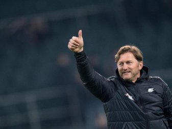 RB Leipzigs Trainer Ralph Hasenhüttl. Foto: Marius Becker RB Leipzigs Trainer Ralph Hasenhüttl. Foto: Marius Becker