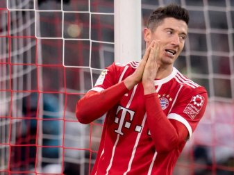 Robert Lewandowski äußert sich nicht zu den Madrid-Gerüchten. Foto: Sven Hoppe