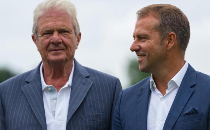 Hansi Flick (r.) steht laut Medienberichten in Hoffenheim vor dem Aus. Foto: Daniel Maurer