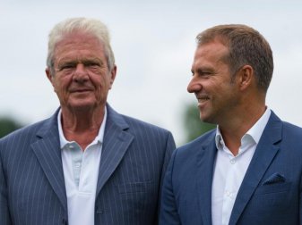 Hansi Flick (r.) steht laut Medienberichten in Hoffenheim vor dem Aus. Foto: Daniel Maurer Hansi Flick (r.) steht laut Medienberichten in Hoffenheim vor dem Aus. Foto: Daniel Maurer