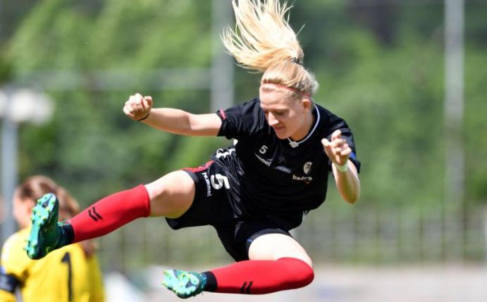 Die Freiburger Spielerin Kim Fellhauer erzielte das 1:0 gegen Hoffenheim. Foto: Felix Kästle