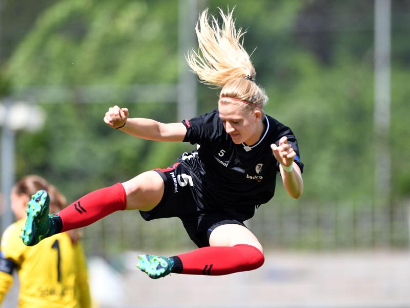 Die Freiburger Spielerin Kim Fellhauer erzielte das 1:0 gegen Hoffenheim. Foto: Felix Kästle