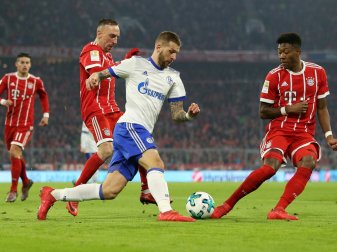 Bayern siegen mühsam mit 2:1 gegen Schalke Bayern siegen mühsam mit 2:1 gegen Schalke