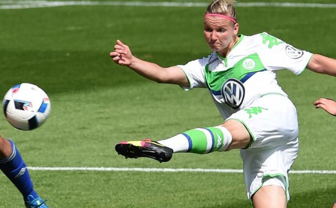 Alexandra Popp steuerte im Pokal-Achtelfinale gegen Cloppenburg zwei Treffer zum 5:0-Sieg der Wolfsburgerinnen bei. Foto: Carmen Jaspersen